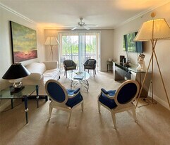 11750 St Andrews Place in Wellington, FL - Building Photo