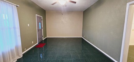 2600 Aurora Ave in El Paso, TX - Building Photo - Building Photo