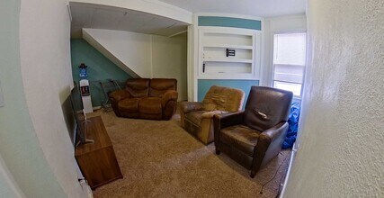 512 Bluemont Ave in Manhattan, KS - Building Photo - Building Photo