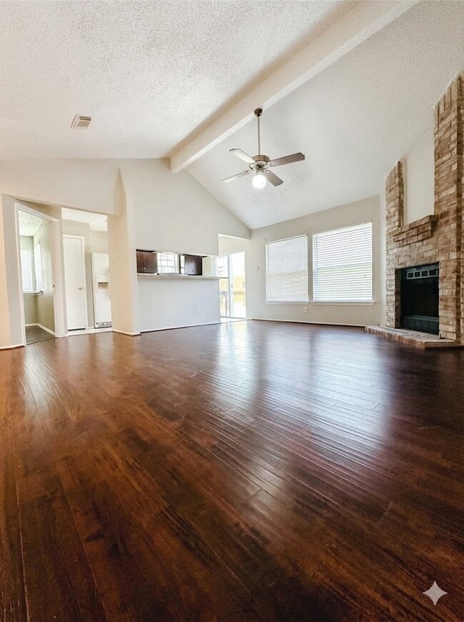 9302 Golden Sunshine Dr in Houston, TX - Building Photo - Building Photo