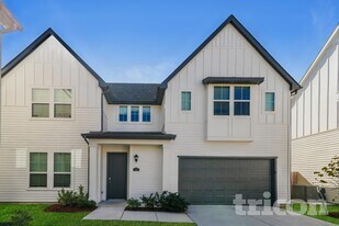 9835 Willow Creek Commerce Dr in Tomball, TX - Building Photo