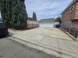 4239 Montalvo St in San Diego, CA - Building Photo