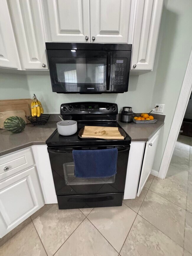8306 Quito Pl in Wellington, FL - Building Photo - Building Photo