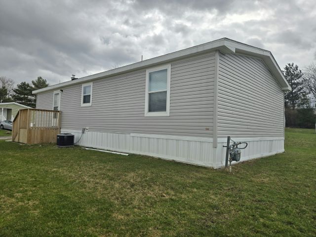 13 N Roxbury Dr in Hamburg, NY - Building Photo - Building Photo