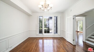 1274 S Beverly Glen Blvd in Los Angeles, CA - Building Photo - Building Photo