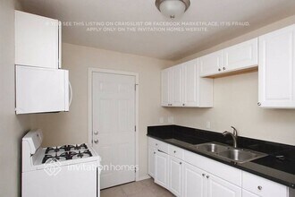 311 E Cummings Ln in Long Beach, CA - Foto de edificio - Building Photo