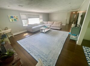 20 Bakers Hill Rd in Weston, MA - Building Photo - Building Photo