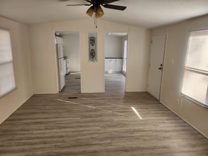 1512 Orchard Farm Ln in Raleigh, NC - Foto de edificio - Building Photo