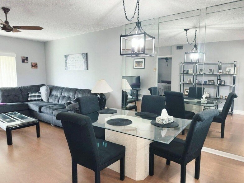 7505 NW 5th Pl, Unit 203 in Margate, FL - Building Photo