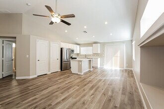 6512 North Point Break St in North Las Vegas, NV - Building Photo - Building Photo
