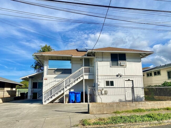property at 1318 Kanewai St