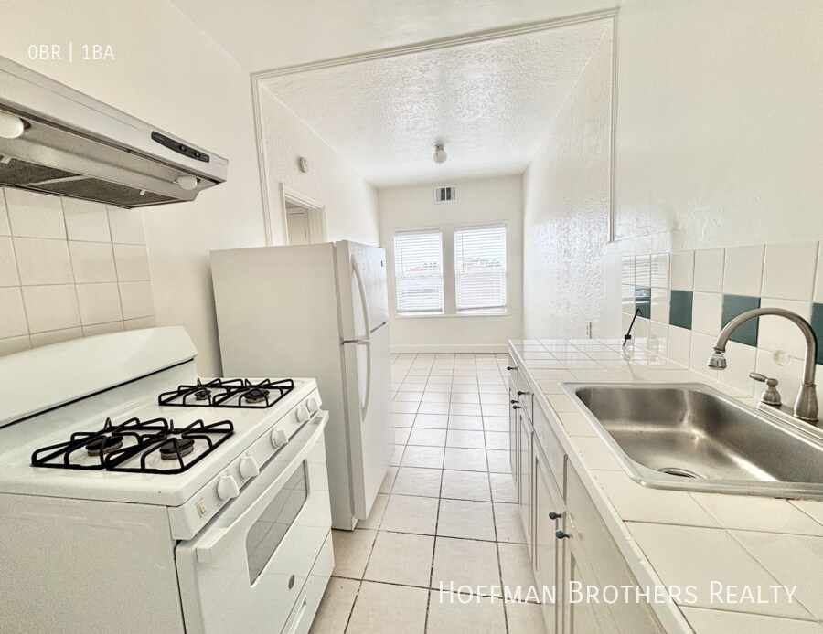 1614 35th Ave in Oakland, CA - Building Photo