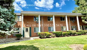 20604 Lorain Rd in Fairview Park, OH - Building Photo