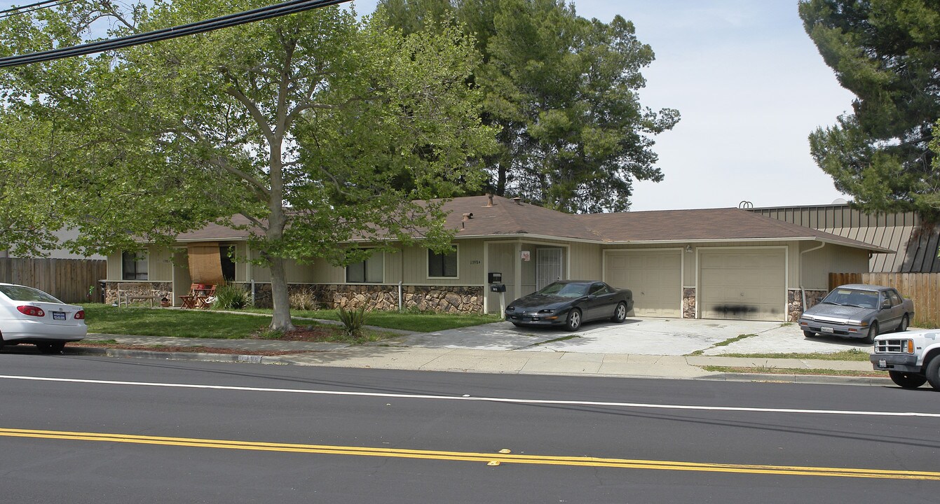 1398 Washington Blvd in Concord, CA - Foto de edificio