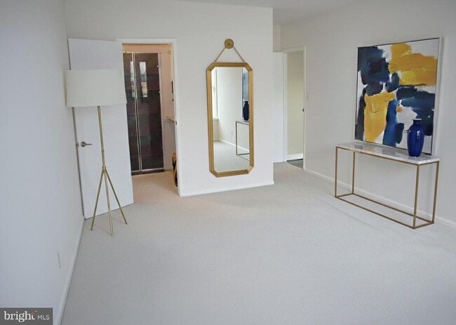 property at 5500 Holmes Run Pkwy