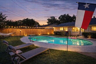 2017 Meadow Lark in Irving, TX - Building Photo - Building Photo