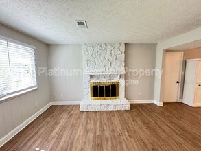 10550 Worthington Hills Manor in Roswell, GA - Building Photo - Building Photo