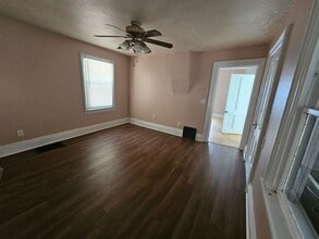 913 Iowa St in Davenport, IA - Building Photo - Building Photo