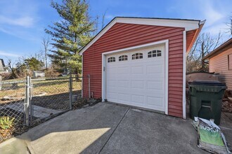 1246 Thurnridge Dr in Cincinnati, OH - Building Photo - Building Photo