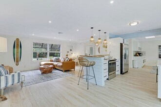 9 W Riverside Dr in Jupiter, FL - Building Photo - Building Photo