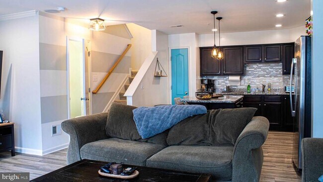 1826 Cassandra Dr in Eldersburg, MD - Building Photo - Building Photo