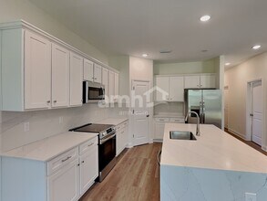 5690 Oesterle Rd in St. Cloud, FL - Building Photo - Building Photo