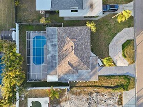 2470 Del Rio Way in Dunedin, FL - Building Photo - Building Photo