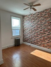 1529 S 2nd St, Unit 3rd Floor in Philadelphia, PA - Building Photo - Building Photo