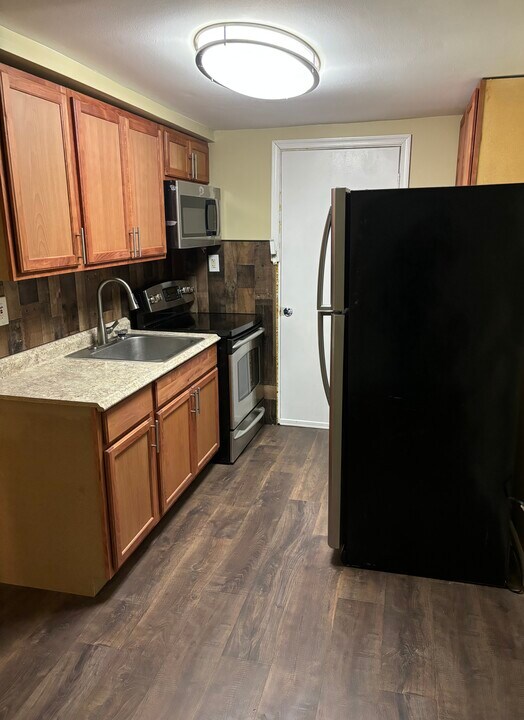 6043 Wister St, Unit 2F in Philadelphia, PA - Building Photo