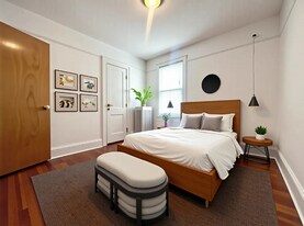 80-54-8164 164th St in Queens, NY - Building Photo