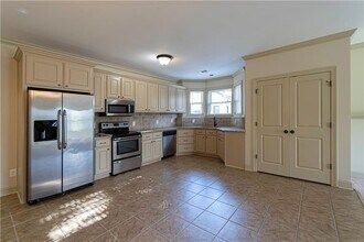 2050 Oak Grove Rd NE in Atlanta, GA - Building Photo - Building Photo