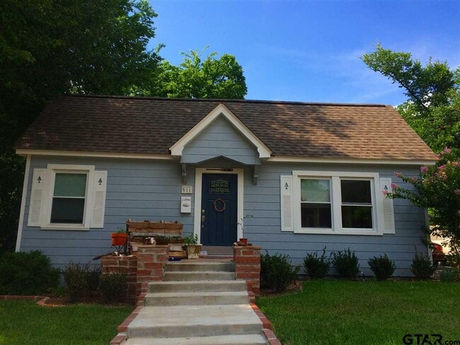 611 W Bryan St in Tyler, TX - Building Photo - Building Photo