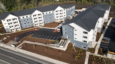 Pacific Ridge Apartments in Tigard, OR - Building Photo - Building Photo