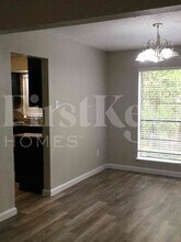 3900 Brookgate Ct in Arlington, TX - Foto de edificio - Building Photo