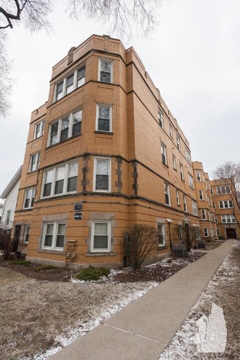 4808 N Paulina St in Chicago, IL - Building Photo