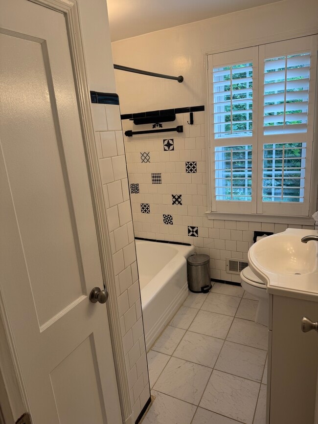 117 Stanmore Rd in Baltimore, MD - Building Photo - Building Photo