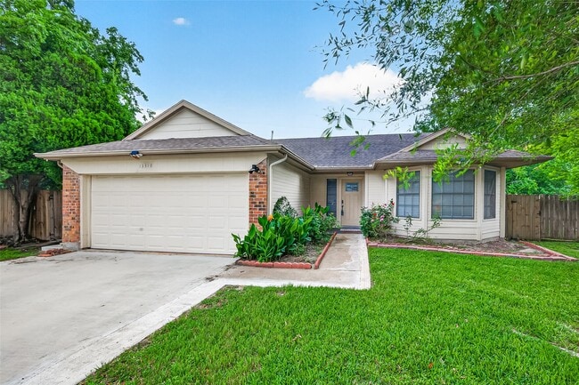 13318 Ascot Glen Ln