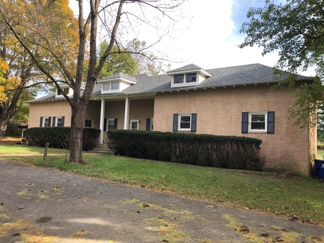 property at 1006 Mt Tabor Rd