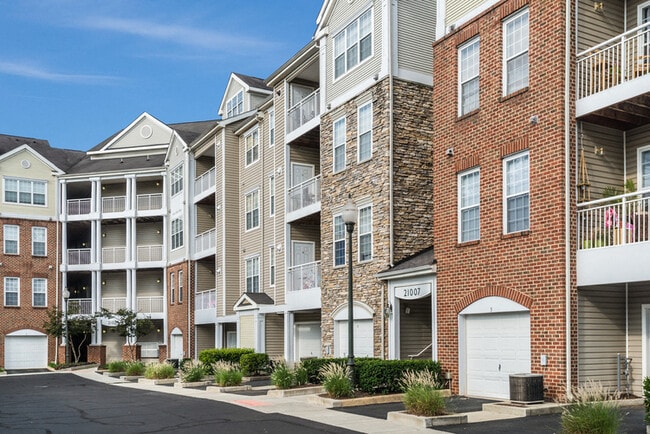 Lerner Remington in Sterling, VA - Foto de edificio - Building Photo