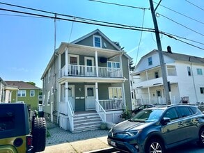 68 Willis Ave in Medford, MA - Foto de edificio - Building Photo