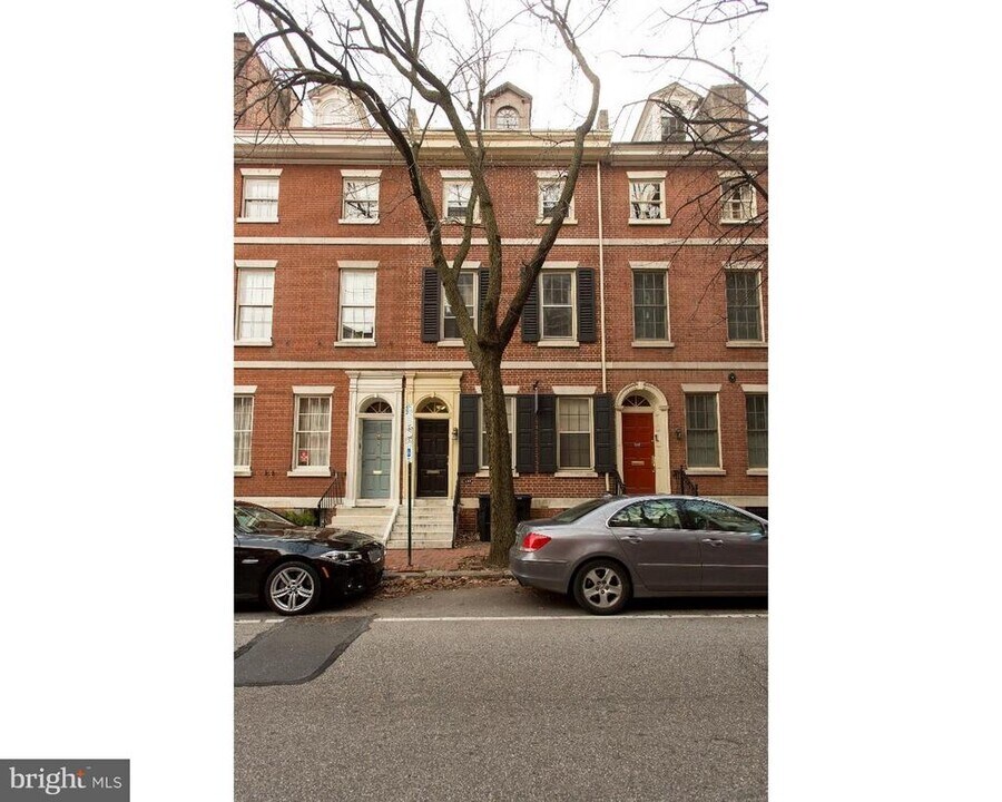 510 Spruce St in Philadelphia, PA - Building Photo