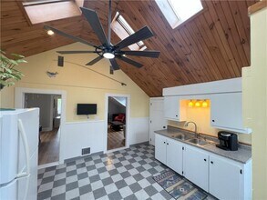 13 Newport Ave in Newport, RI - Building Photo - Building Photo