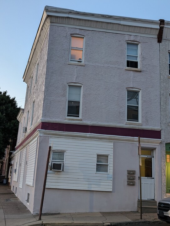 3477 Indian Queen Lane, Unit Floor 3 in Philadelphia, PA - Building Photo