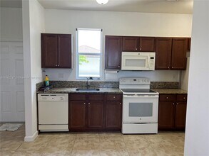 9131 SW 172nd Ave in Miami, FL - Building Photo - Building Photo