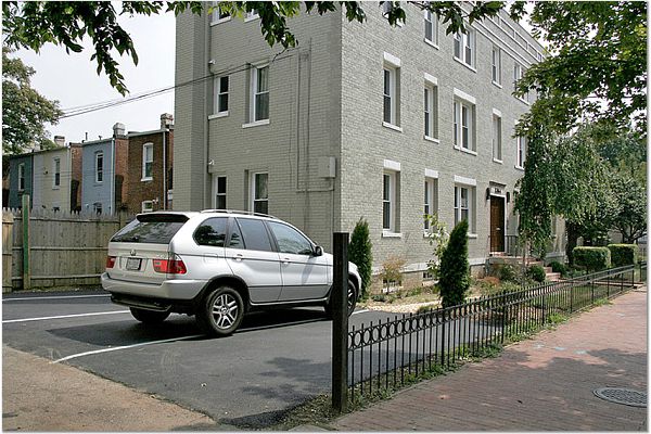 1364 Constitution Ave NE in Washington, DC - Building Photo - Building Photo