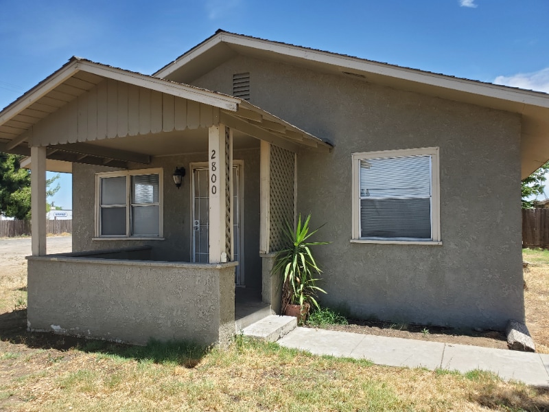 2800 Lander Ave in Turlock, CA - Building Photo