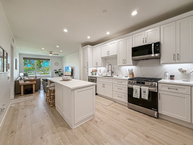 property at 1901 Victoria Ave