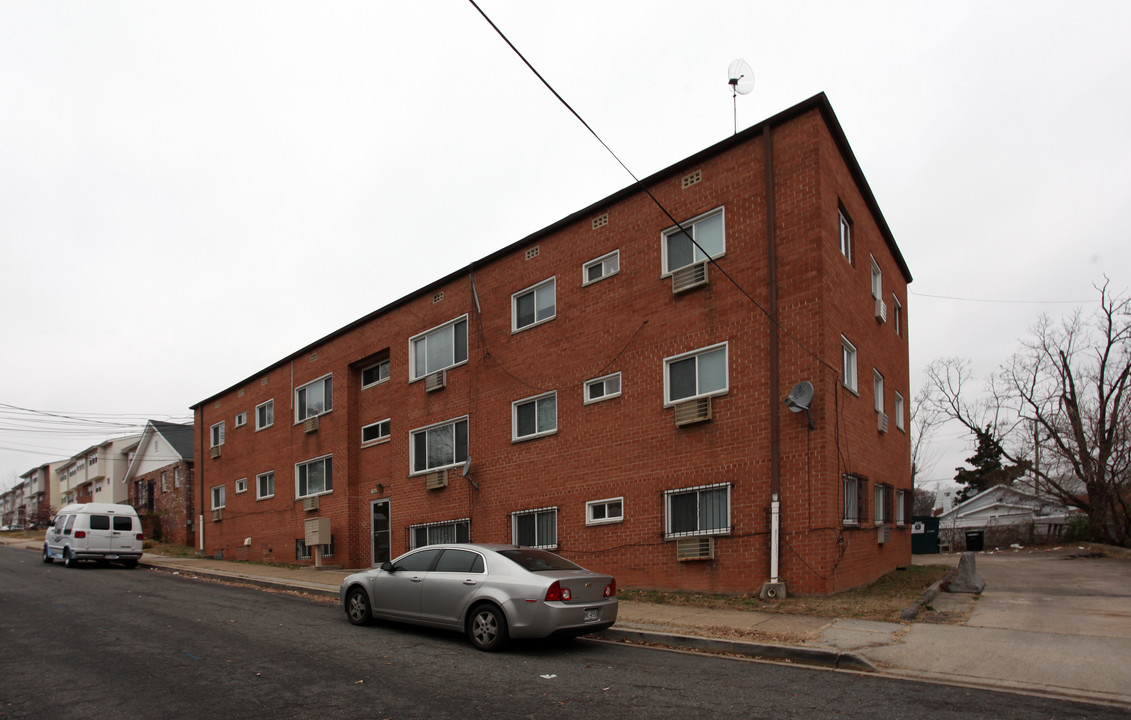 Fitch Apartments in Washington, DC - Building Photo