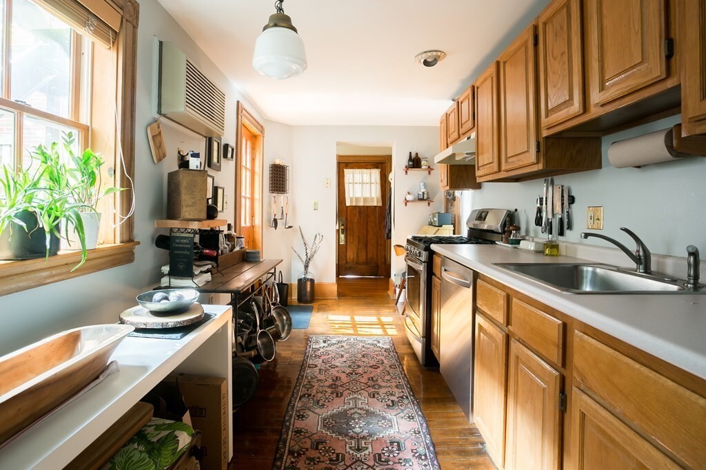 11 Jefferson St in Boston, MA - Building Photo