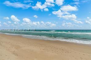 3580 S Ocean Blvd in Palm Beach, FL - Foto de edificio - Building Photo
